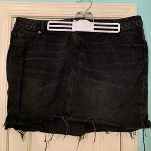 Old Navy Black Denim Skirt Size 18